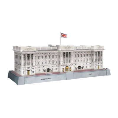 Iconics Buckingham Palace w. Light