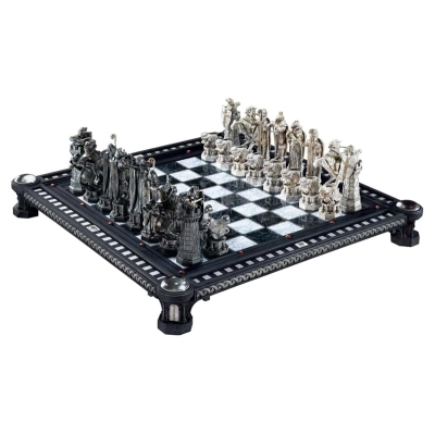 Harry Potter - The Final Challenge Chess Set