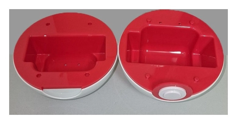 Pokémon Pokeball Deckhalter Box