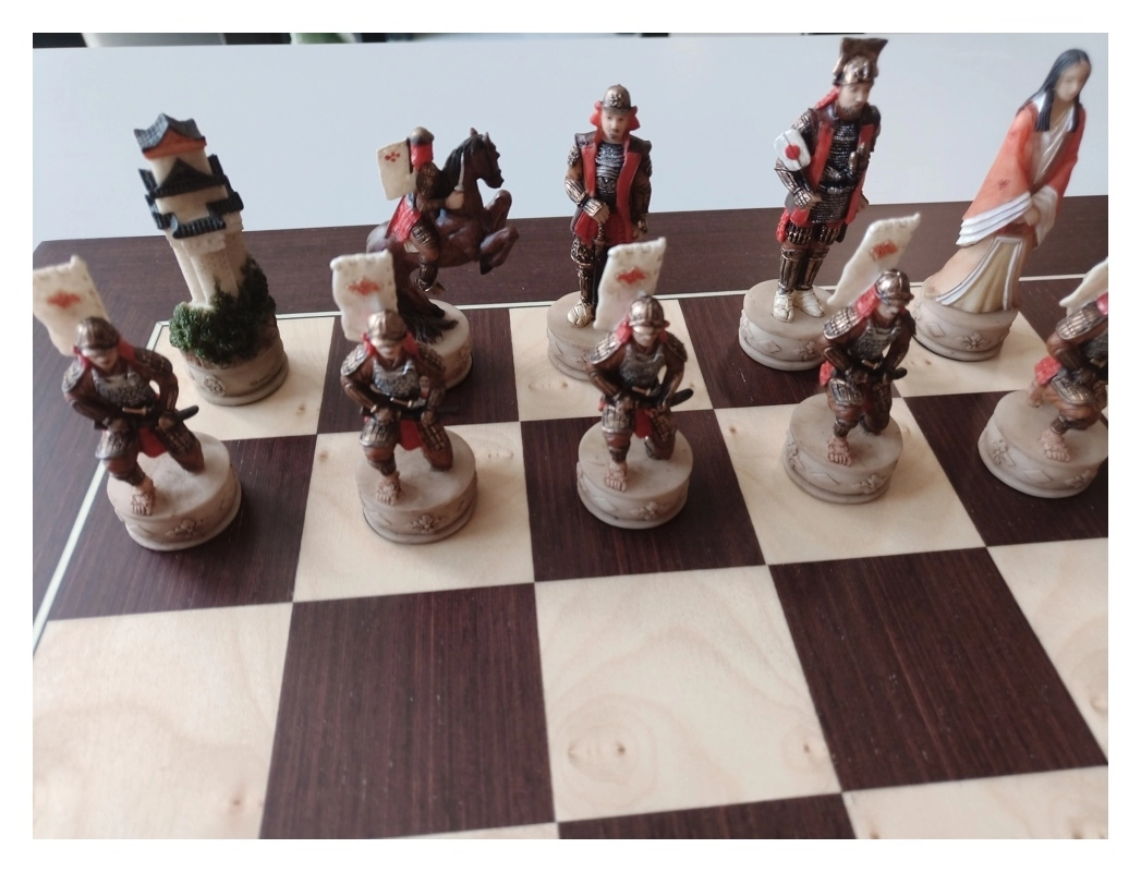 Dekoratives Schachspiel (Samurai) 50x50cm mit kleinem Schaden